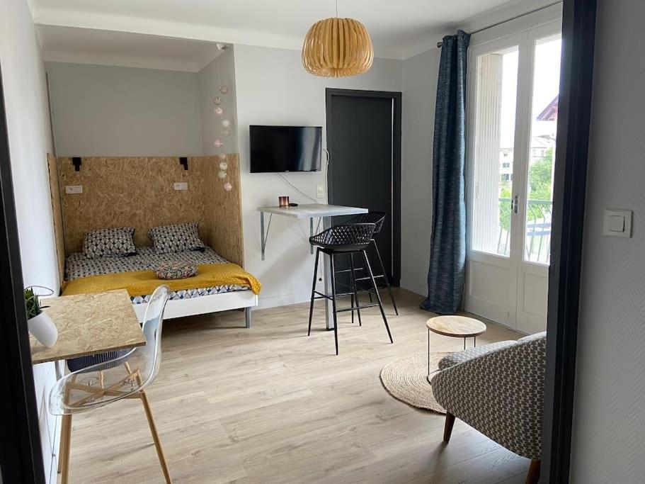 L'Eldorado Ruthenois - Garage & Terrasse Apartment Rodez Ngoại thất bức ảnh